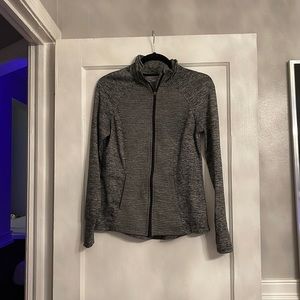 🐣🐣 10/$65 I ACCEPT OFFERS  🛍🥰🙂